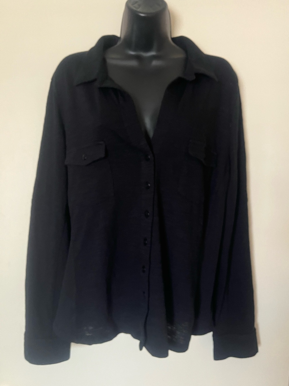 Caslon Black Textured Top